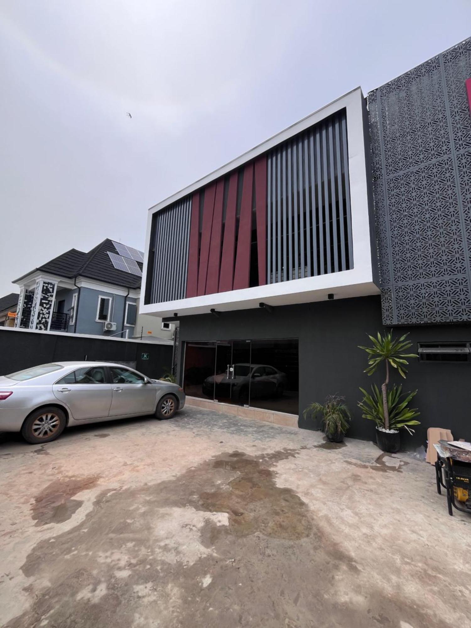 Blackwood Hotels Ikeja Exterior photo