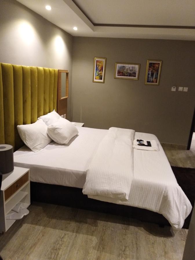 Blackwood Hotels Ikeja Exterior photo